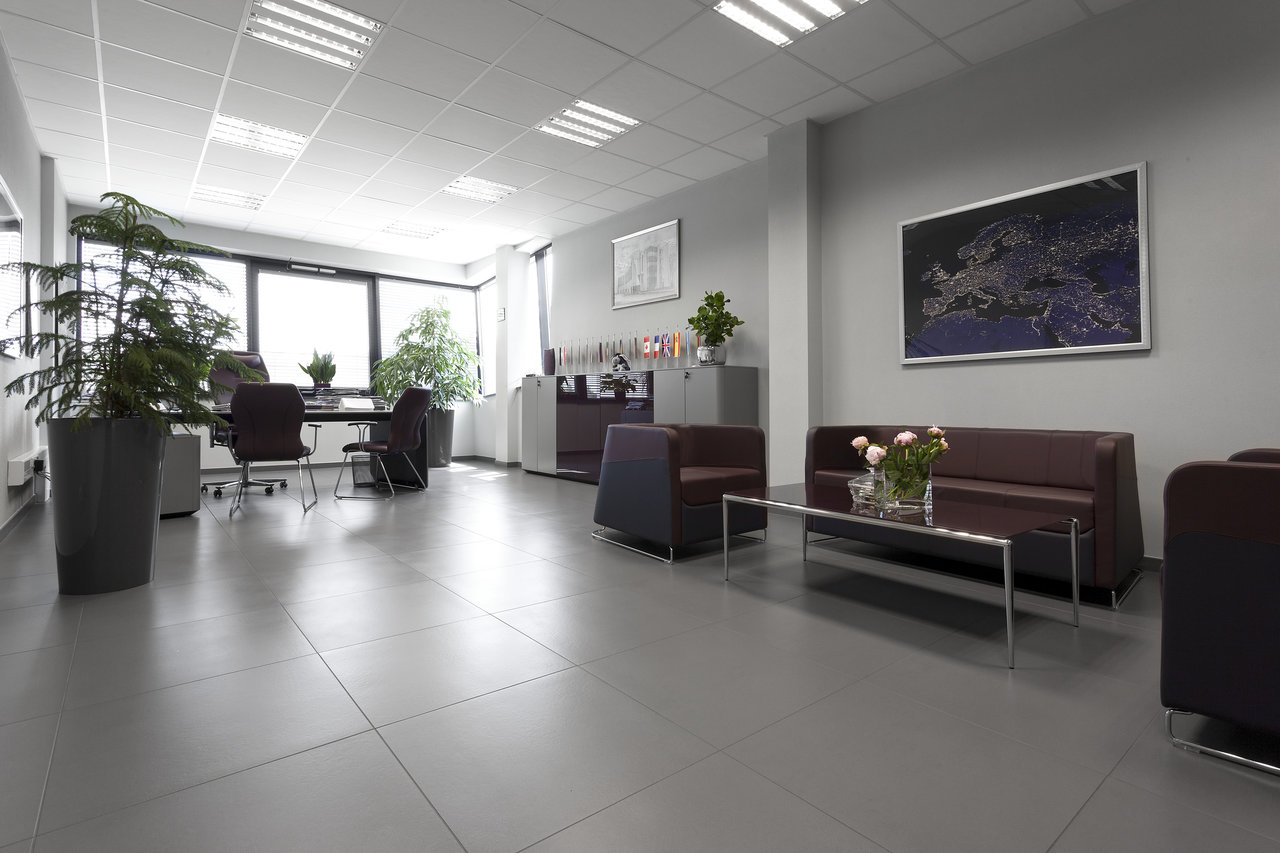 Modern, large-format grey tiles for stylish interiors.