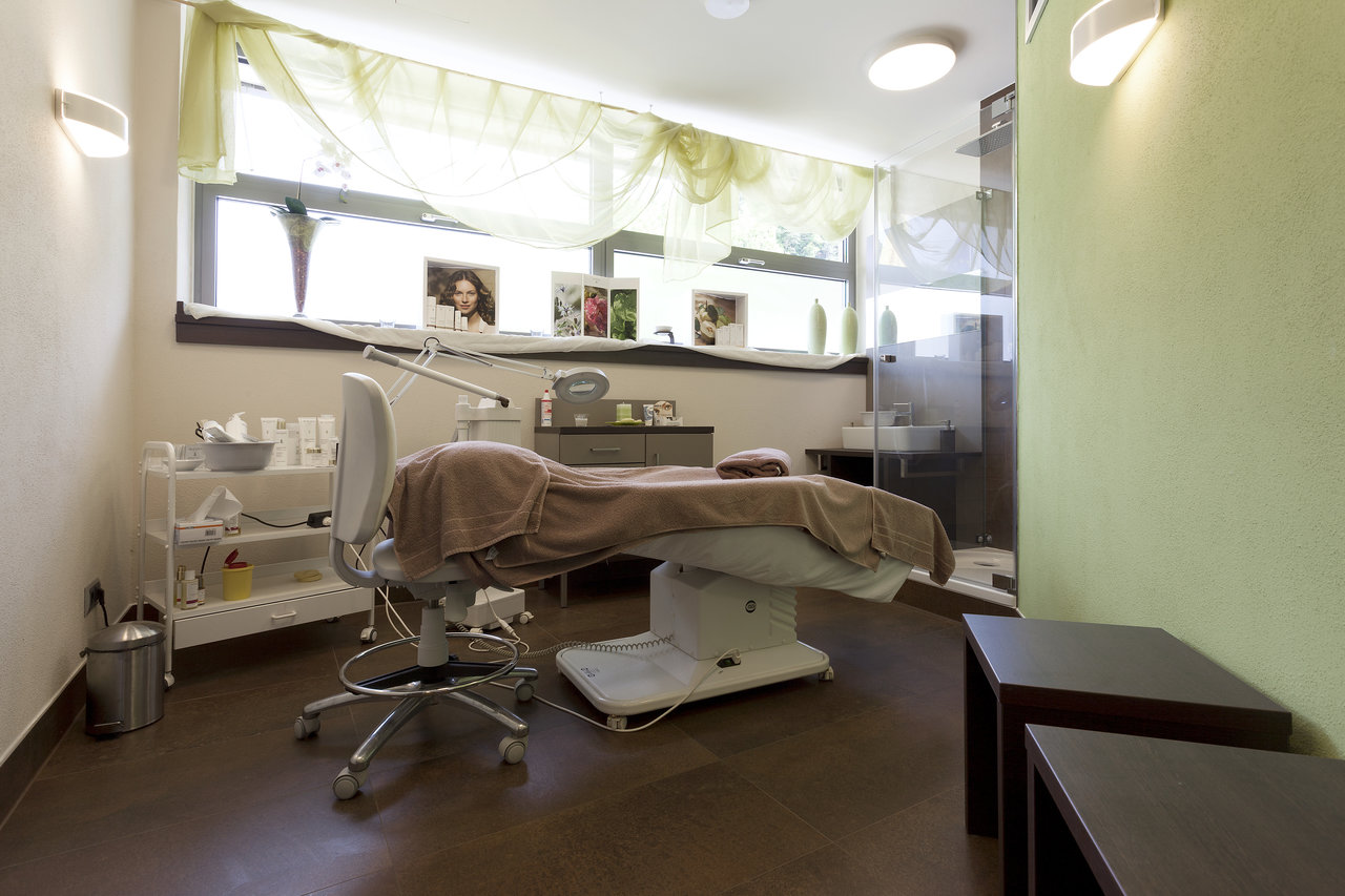 Modern dark floor tiles in a wellness room.